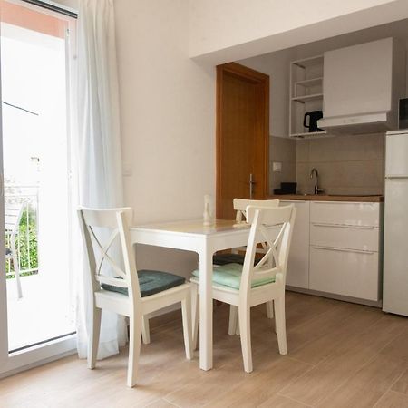 Charming Apartments Duce أوميس المظهر الخارجي الصورة