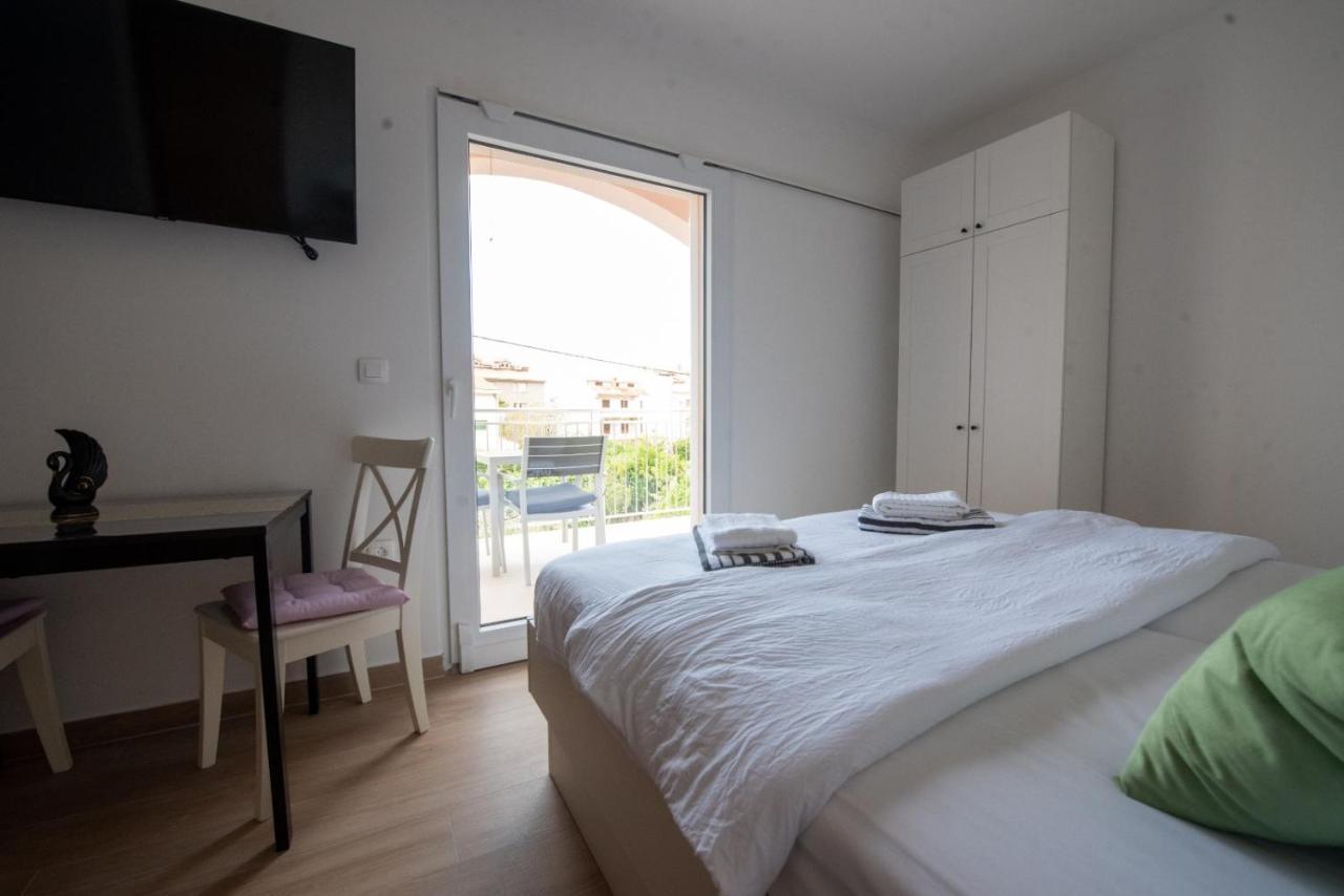 Charming Apartments Duce أوميس المظهر الخارجي الصورة